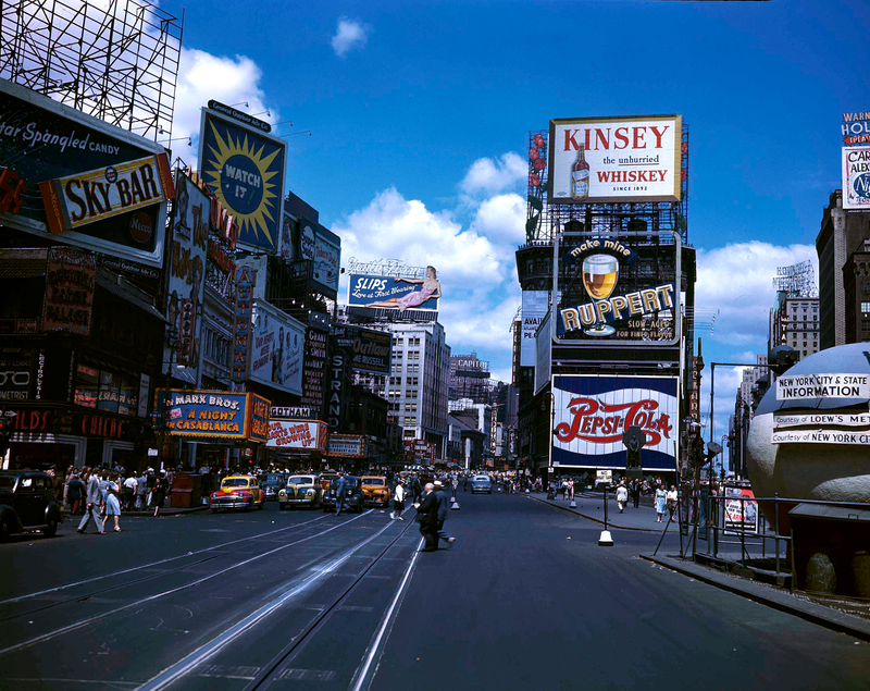 Illustration for article titled Así ha cambiado la plaza más emblemática de Nueva York en los últimos 100 años: caída y auge de Times Square